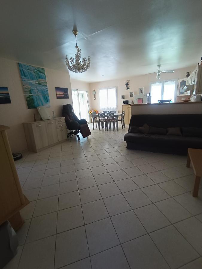 Charmante Dependance Vakantiehuis Caussade